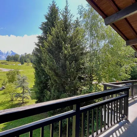 Ski-inski-out With Balcony In Combloux